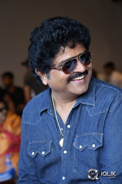 Celebs-at-Nadigar-Sangam-Lebaras-Natchathira-Cricket-Match